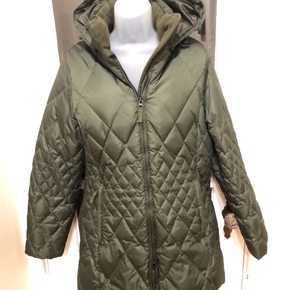 Hunter green Eddie Bauer 3/4 length down coat
